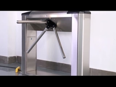 Cancello girevole del treppiede